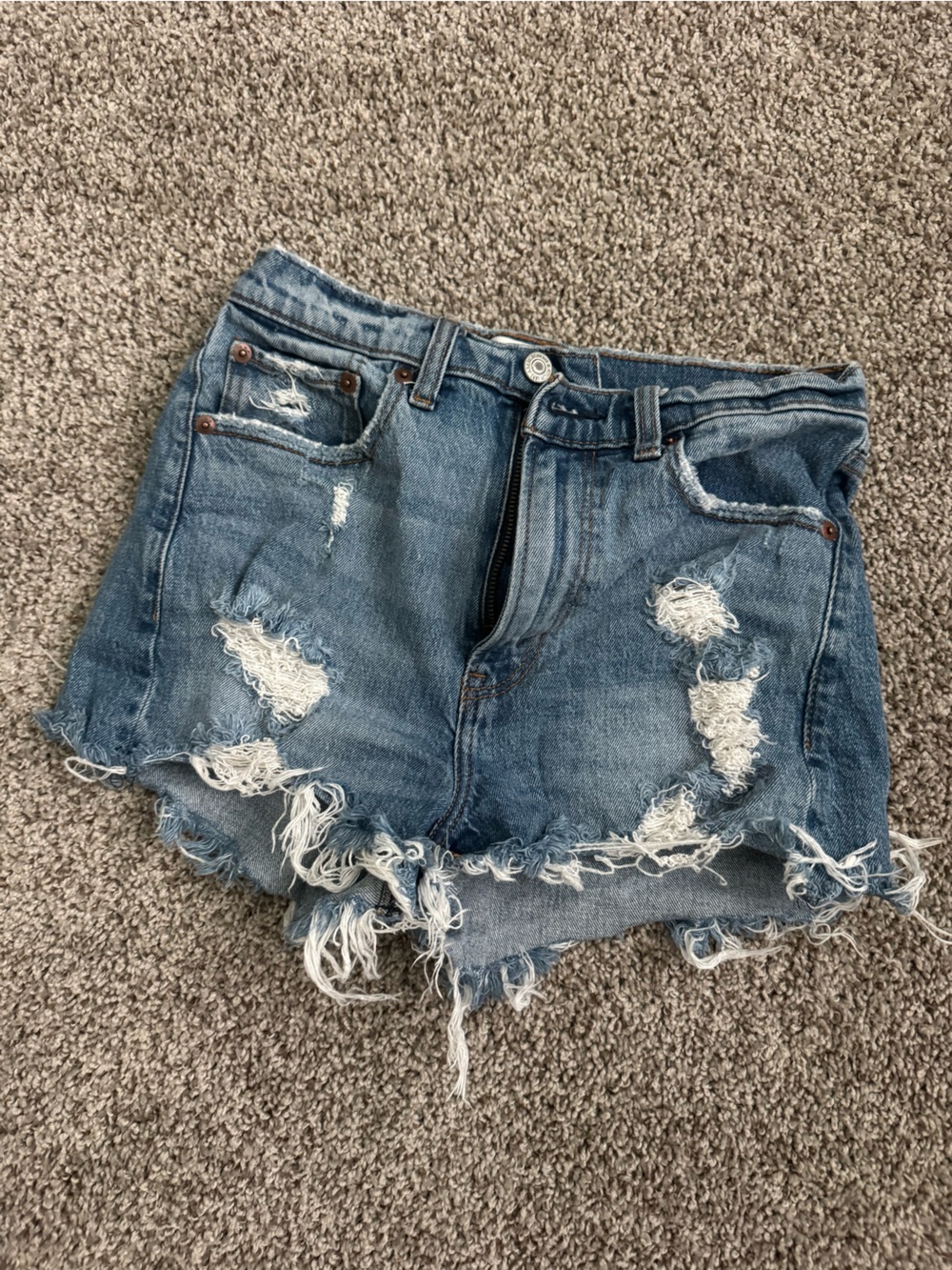 Abercrombie & Fitch Mom High Rise Short